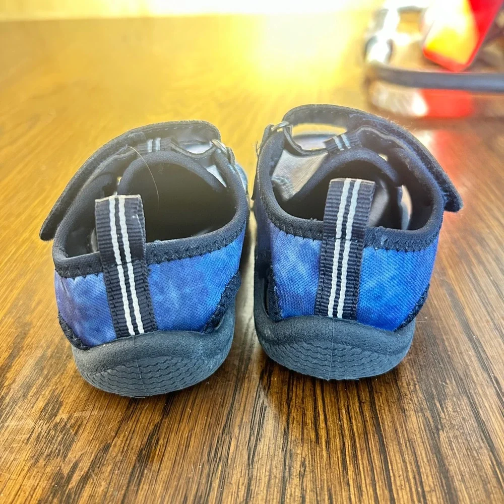 Nautica Kids Blue‎ Tie Dye Water Sandals Hook Loop Closure Size 7 Toddler